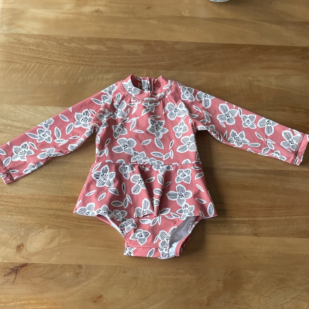 NWOT Hanna Andersson Baby One-piece Skirted Rashguard